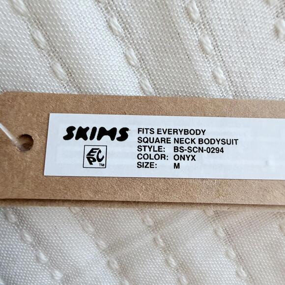 NWT Skims Fits Everybody Square Neck Bodysuit Onyx Black Size Medium - Picture 4 of 7